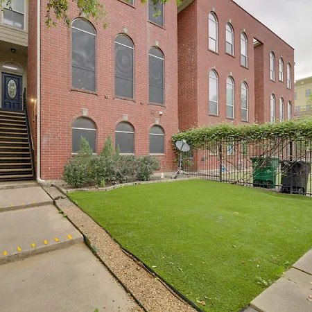 Houston Townhome By George Brown Convention Center